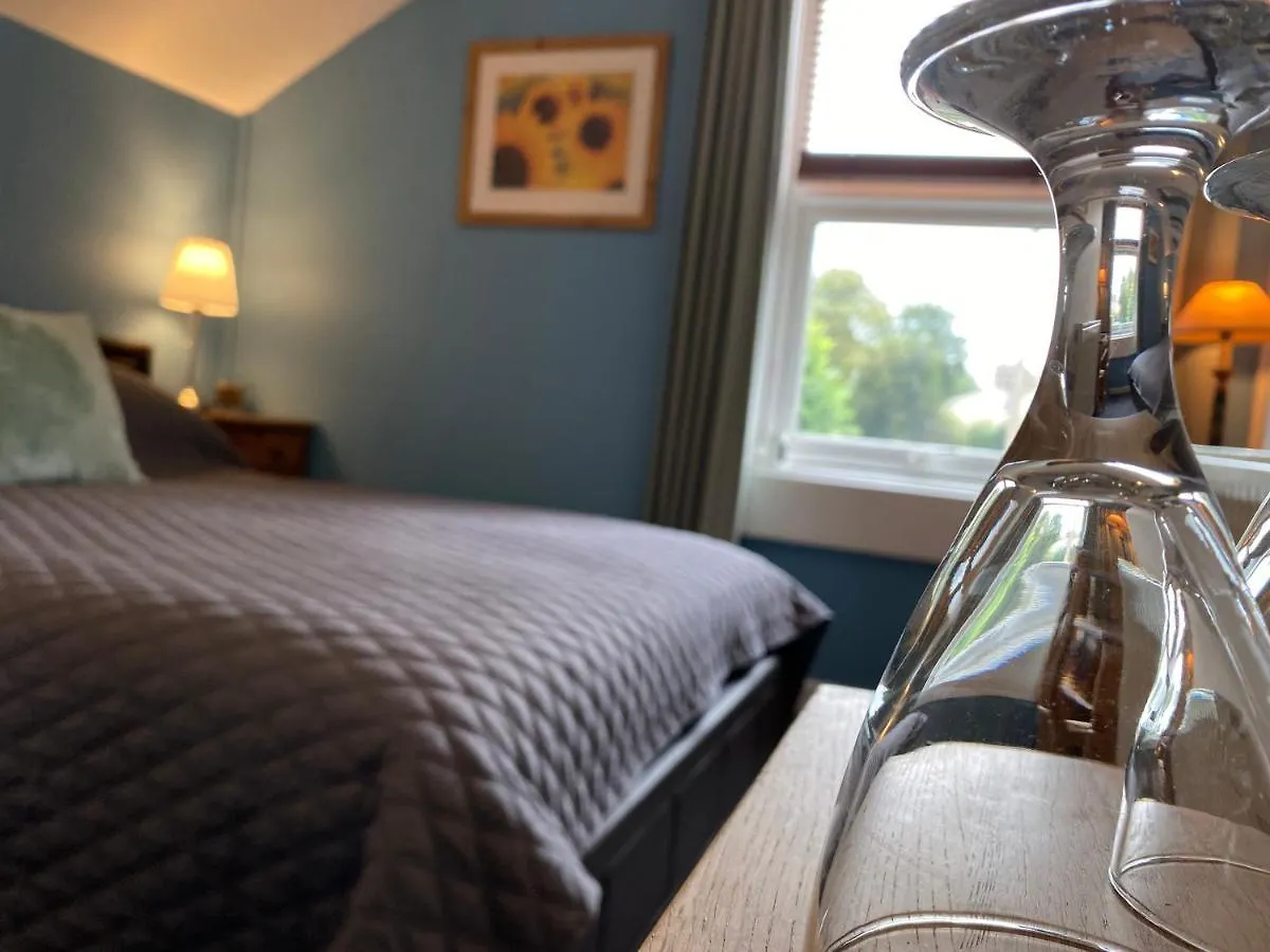 Lynwood House Hotel Bath 4*,  United Kingdom