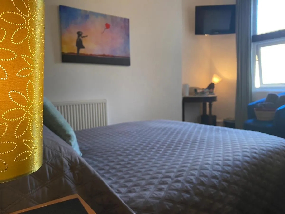Lynwood House Hotel Bath